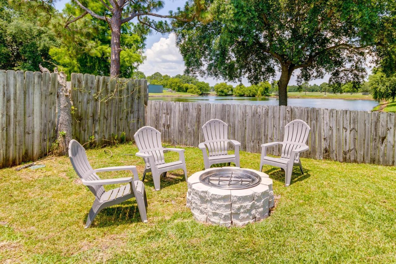 Gulf Breeze Vacation Rental For 2 With Pool Access! Esterno foto